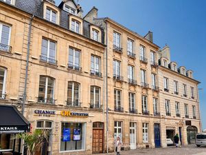 APPARTEMENT CAEN PLACE ST SAUVEUR - 2 pièces mansardé