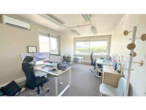 Location bureau 2 pièces 19 m² à Aix-en-Provence (13290)