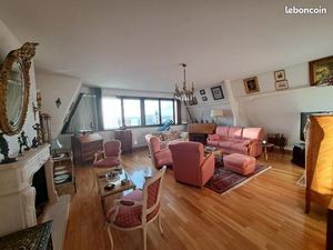 Appartement 8 pièces 181 m²