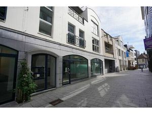 Zeer goed gelegen stadsappartement met garage + groot terras