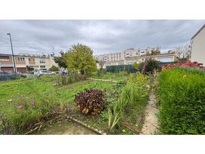 Terrain plat constructibles de 302 m² à vendre sur pontoise proche toute comodité