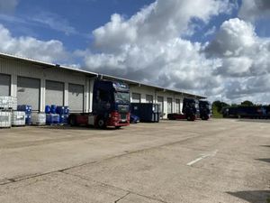 Location Entrepôt Saran 45770