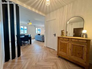 Superbe 101 m² état neuf – Ascenseur  parking couvert – Beaumont