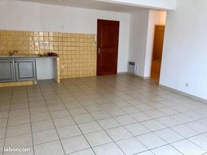Appartement T4 - COURNONTERRAL
