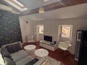 Particulier – t3 dernier étage – rome / dragon