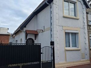 Maison semi mitoyenne 75m2  jardin  2 chambres 132 000