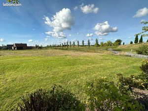 Terrain d’exception de 1747 m² en première ligne sur le Golf de Merignies