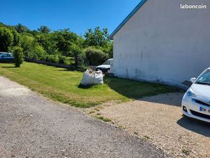 Vend petit terrain constructible