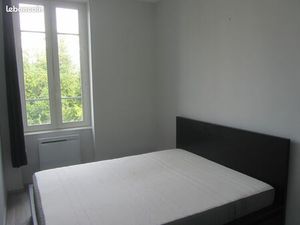 Appartement 2 pièces 37 m² (très belle villa des années 40  classée Patrimoine du XXème si