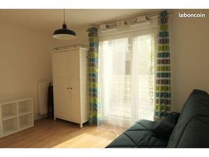 Studio 25m2 récent meublé avec balcon et parking Noisy Le Grand