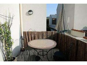 Studio meublé avec terrasse  ascenseur et local à vélos