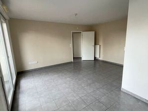 T2 récent 50 m² avec parking sécurisé