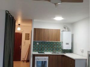 Grand studio avec loggia et cave