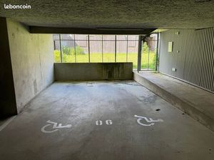 Place de parking sécurisée