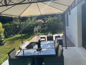 Maison meublée avec grand jardin à louer à l’année