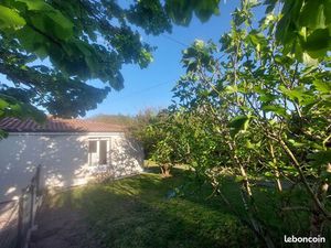 Location T2 avec jardin / terrasse et abris voiture