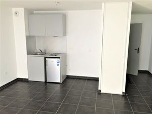 Location Appartement 2 pièces 45m² LORMONT 33310