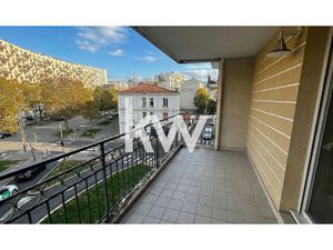 Appartement de 3 pièces (124 m²) en vente à SAINT ETIENNE
