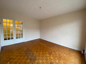 F3 VALS PRES LE PUY - 3 pièce(s) - 71 m2