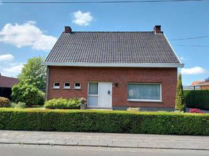 Huis te koop in Ooigem met 4 slaapkamers