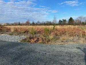Terrain à bâtir à Saint-Magne (33125)