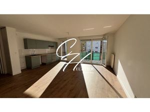 Vente appartement 4 pièces 83m2 Grenoble 38100 - 200000 € - Surface Privée