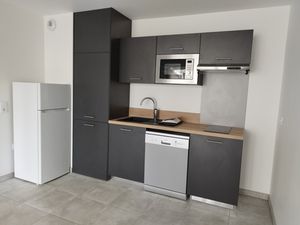 Location Appartement 2 pièces 42m² MELUN 77000