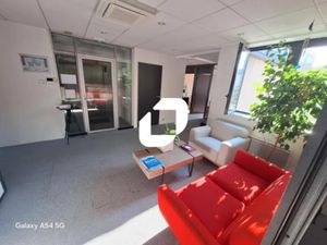 A LOUER  BOULOGNE NORD - LOCAUX CLOISONNES !