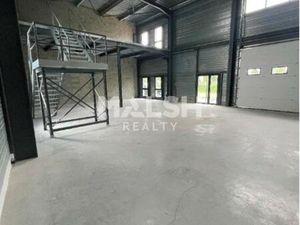 Local d'activités neuf à BOURGOIN JALLIEU - A VENDRE OU A LOUER - 1032 m²