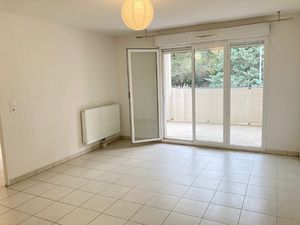 APPARTEMENT 2 PIECES PROCHE SAINT LAZARE