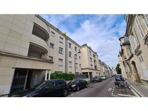 Location appartement 1 pièces 28m2 Reims 51100 - 607 € - Surface Privée