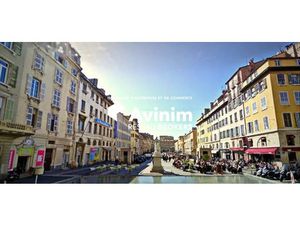 Rare à la vente – Glacier Bar Licence IV sur emplacement n°1