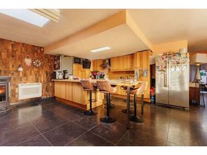 Maison à vendre avec terrasse et jardin   Goutroux (VBD66506)