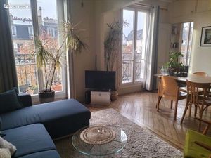 Beau 2 pièces meublé Paris 11 – Métro Charonne – Lumineux – Balcon