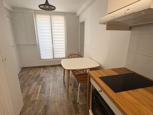 Location meublé 2 pièces Canal St Martin