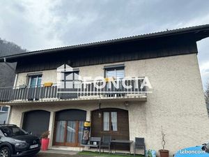 Studio 1 pièce 9 m²