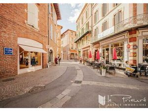 Appartement T2 avec cachet dans petit immeuble de caractère  secteur Unesco Albi
