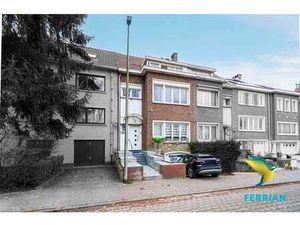 Superbe maison avec terrain à bâtir en parfait