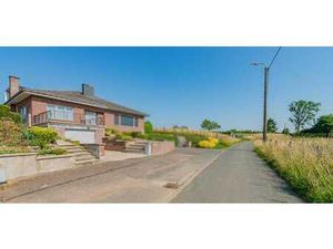 Maison trois façades avec un magnifique potentiel à Lennik