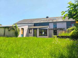 Elégante bâtisse 2 unités avec jardin