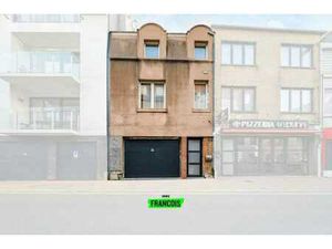 Charmante maison avec espace extérieur ensoleillé dans un e…