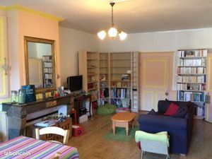 Arbois F3 centre ville 85 m²