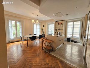 Appartement 4 pièces 166 m²