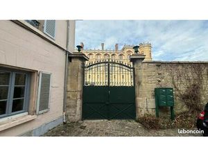 Studio 16 m² – Emplacement exceptionnel face au Château – Saint-Germain-en-Laye