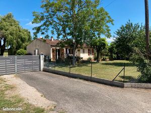 Maison meublée 100 m² – 3 chambres – Garage – Jardin 2000 m²
