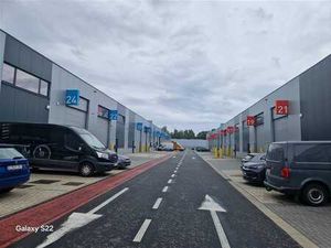 Entrepôt à louer à Floreffe