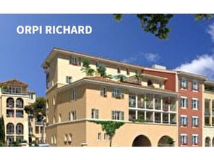 Location appartement  38 m² T-2 à Ollioules  700 €