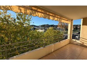 Location appartement  61.55 m² T-3 à Vallauris  1 210 €