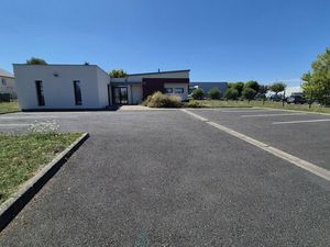 en vente Bureau – 255 000 € |Montrichard