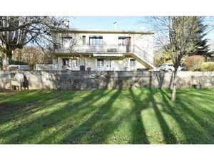 Maison de 6 pièces de 142 m² à Salles